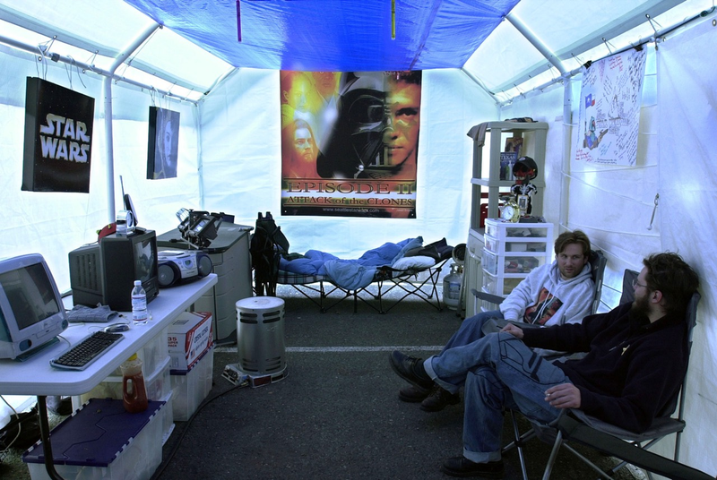 Illustration for article titled A Brief Visual History of People Waiting in Line for Star Wars